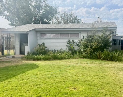 710 12th St, Shallowater, TX, 79363-5653 | Card Image