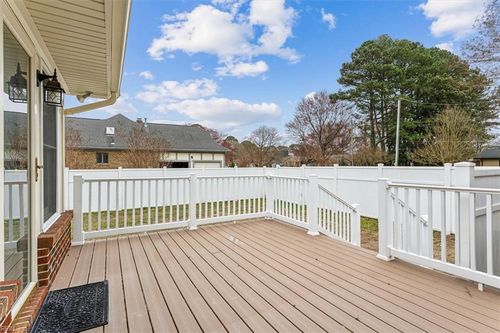 307 Ridgeland Dr, Smithfield, VA, 23430-1500 | Card Image