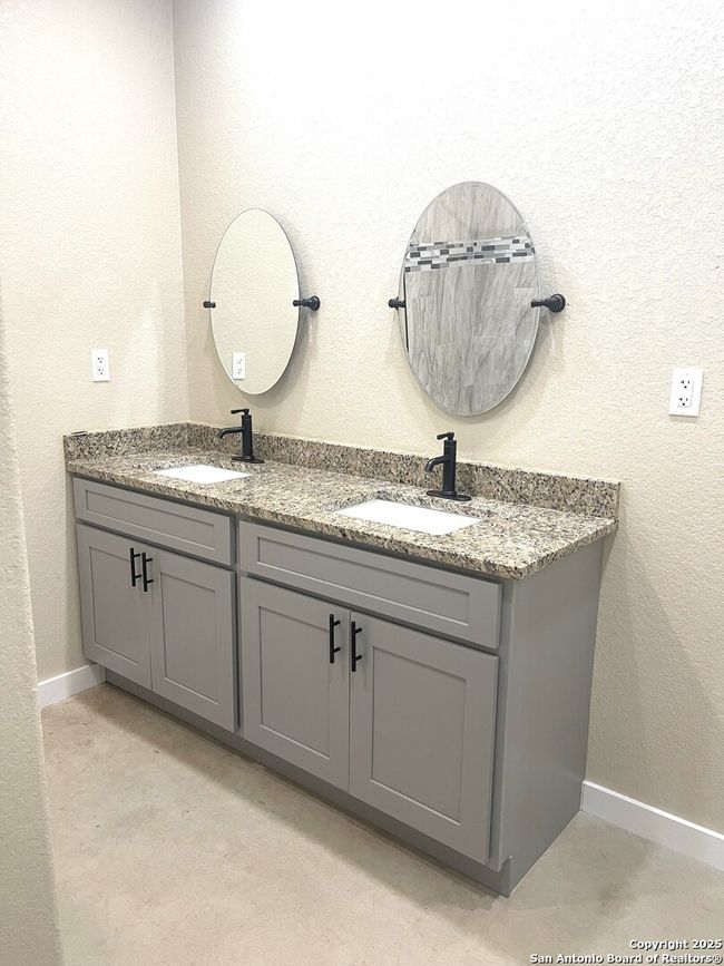 2 - 25617 Campbellton Rd, House other with 3 bedrooms, 2 bathrooms and null parking in San Antonio TX | Image 16