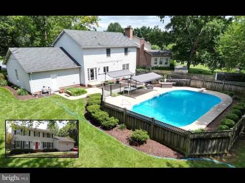 8102 Claiborne Ct, FREDERICK, MD, 21702-2945 | Card Image
