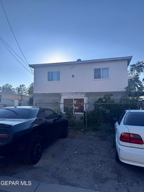 7045 1st St, Canutillo, TX, 79835-5560 | Card Image