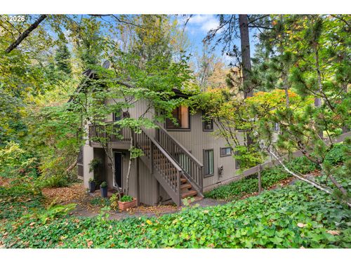 a-7556 Sw Barnes Rd, Portland, OR, 97225-6217 | Card Image