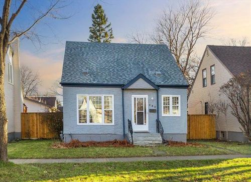 {{alt}} | Card Image