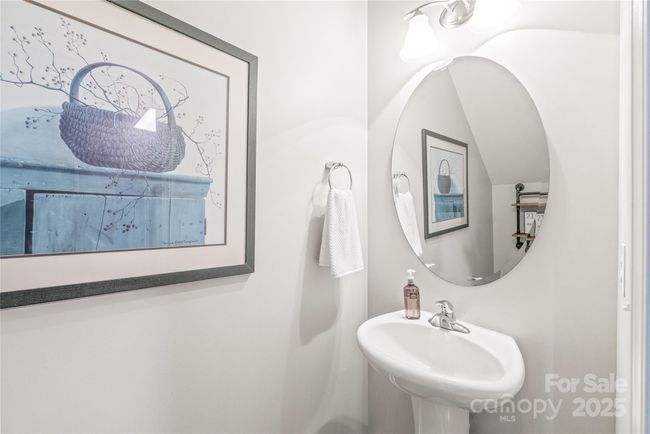 Powder room | Image 14