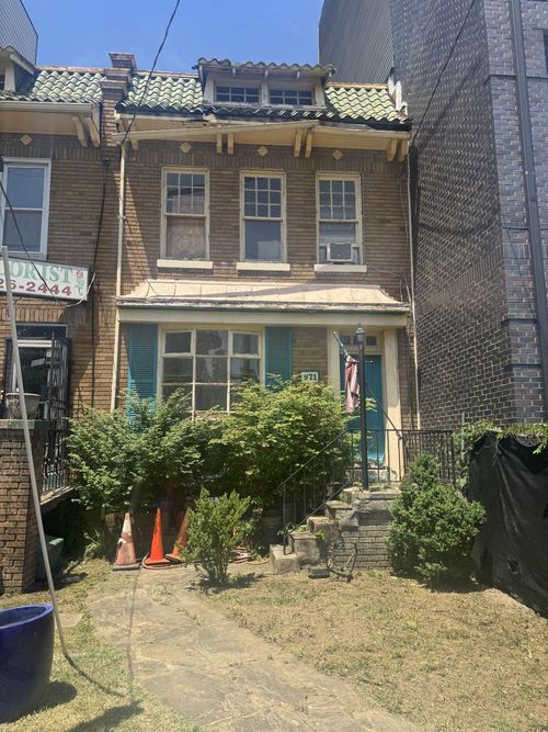921 Kennedy St Nw, WASHINGTON, DC, 20011-2915 | Card Image