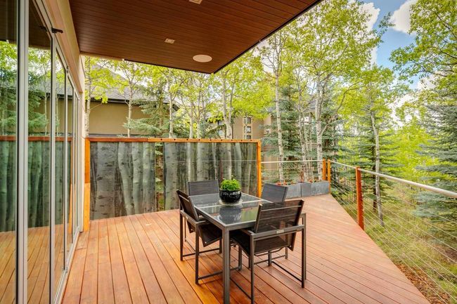 25 Posthill Drive Sw, House other with 4 bedrooms, 4 bathrooms and 8 parking in Calgary AB | Image 43