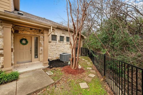 2903-1310 W Parmer Ln, Austin, TX, 78727-4659 | Card Image