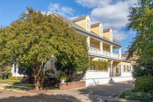 840 Harbor Crest Dr, Memphis, TN, 38103-8887 | Card Image