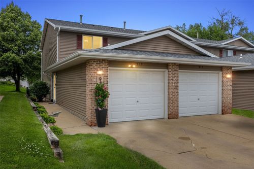 919 Grand Ave Court, Marion, IA, 52302 | Card Image