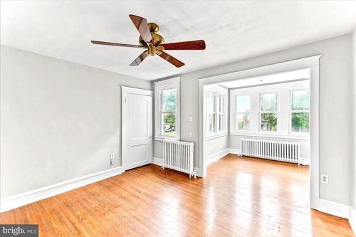 b-856 Chester Pike, SHARON HILL, PA, 19079-1409 | Card Image