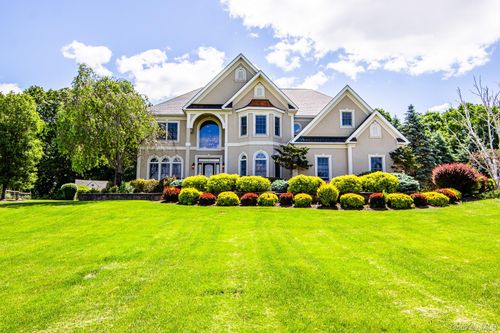 17 Dorian Way, Campbell Hall, NY, 10916-3347 | Card Image