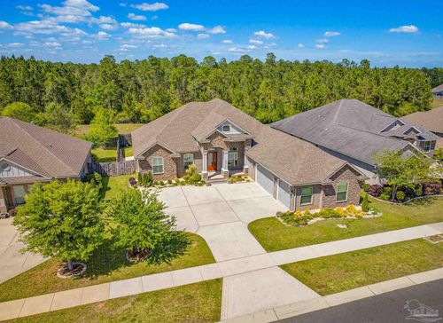 5871 Huntington Creek Blvd, Pensacola, FL, 32526-4391 | Card Image