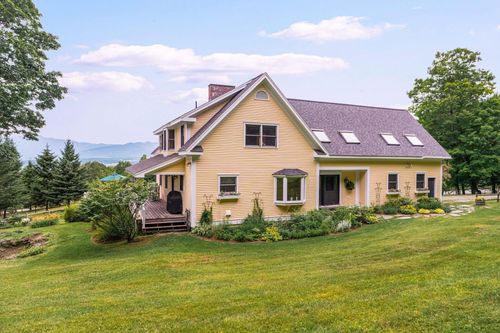 600 Taber Ridge Rd, Stowe, VT, 05672-4301 | Card Image