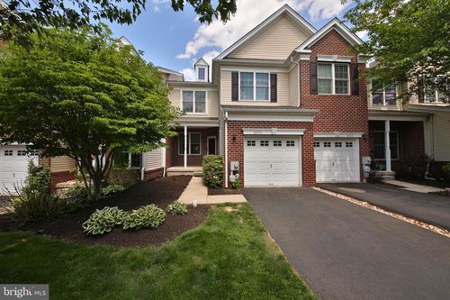 2475 N Whittmore St, FURLONG, PA, 18925-1511 | Card Image
