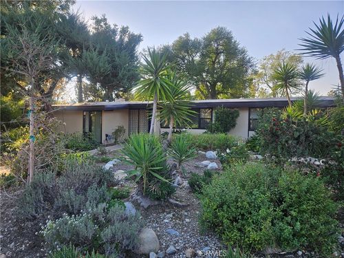 4505 Rhodelia Ave, Claremont, CA, 91711-2140 | Card Image