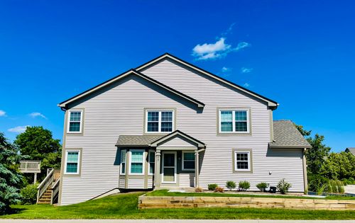 32-d1-317-517 Willow Way, Lindenhurst, IL, 60046 | Card Image