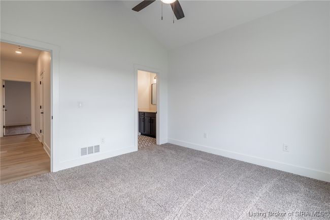 2034 Andres Way, Home with 5 bedrooms, 4 bathrooms and null parking in Floyds Knobs IN | Image 47