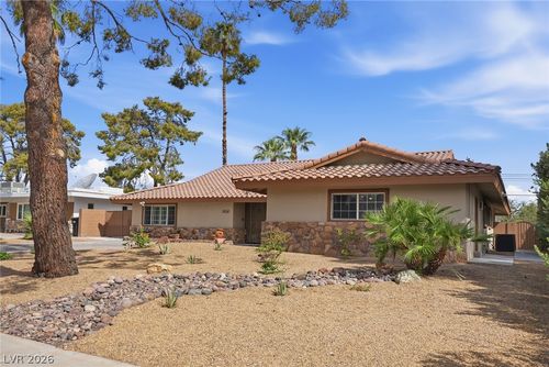 2908 Mason Ave, Las Vegas, NV, 89102-1949 | Card Image