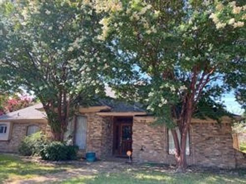 918 Spring Brook Dr, Allen, TX, 75002-2303 | Card Image