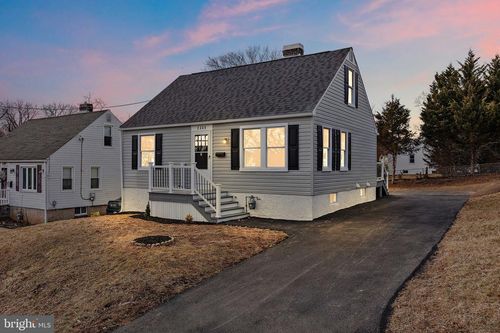 2309 Lincoln Ave, Claymont, DE, 19703-2438 | Card Image