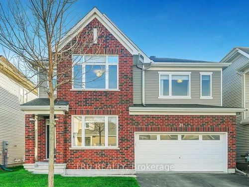 34 Coppermine St, Nepean, ON, K2J6P7 | Card Image