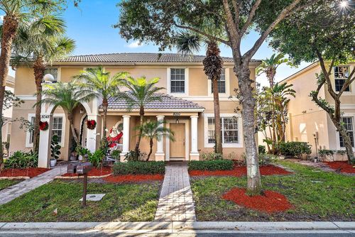 8050 Murano Cir, Palm Beach Gardens, FL, 33418-8177 | Card Image