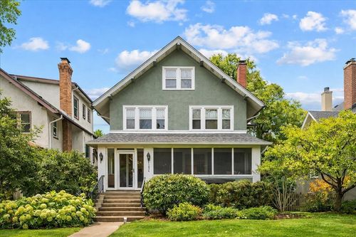 1036 Ashland Ave, Wilmette, IL, 60091-1740 | Card Image