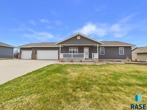 405 S Nicole Ave Avenue, Crooks, SD, 57020 | Card Image