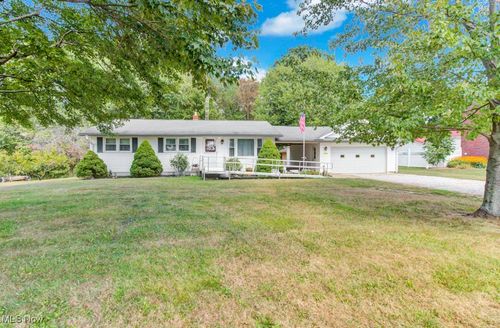 7009 Bachelor Rd Nw, Waynesburg, OH, 44688-9420 | Card Image