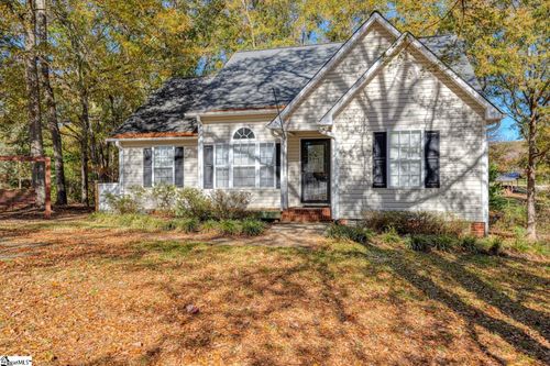 921 Hollyhock Ct, Boiling Springs, SC, 29316-5421 | Card Image