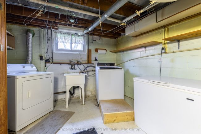 2127 Primate Rd, House other with 2 bedrooms, 2 bathrooms and 4 parking in Mississauga ON | Image 33