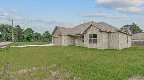 120 Pecan St, Lake City, AR, 72437-8881 | Card Image