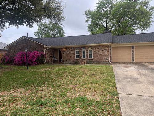 9942 Bayou Woods Dr, Baytown, TX, 77521-5020 | Card Image