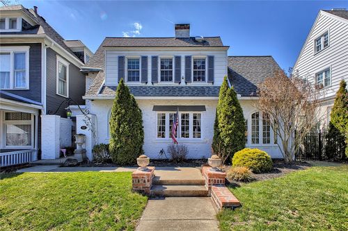 552 N Maple Ave, Greensburg, PA, 15601-1654 | Card Image