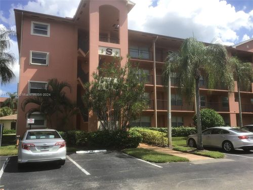 apt-104s-701 Sw 142nd Ave, Pembroke Pines, FL, 33027-7417 | Card Image