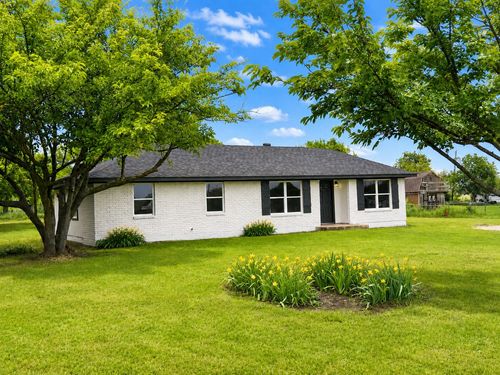 105 Paige St, Weatherford, TX, 76088-9086 | Card Image