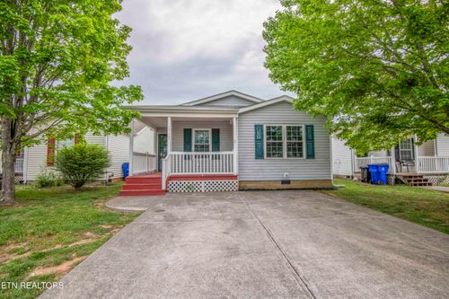 1713 Sails Way, Knoxville, TN, 37932-2072 | Card Image