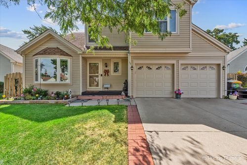 33 Jackson Ln, Streamwood, IL, 60107-1377 | Card Image