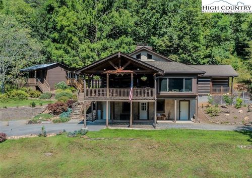 1059 Mouth Of Silas Creek Rd, Lansing, NC, 28643-9126 | Card Image