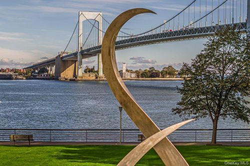 4l-166-25 Powells Cove Blvd, Beechhurst, NY, 11357 | Card Image