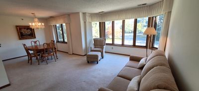 Living Room with fantastic bay window! | Image 3