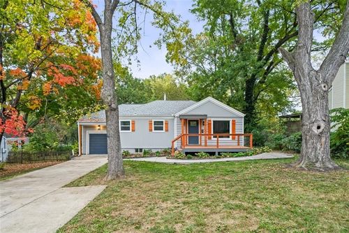 6213 Terrydale St, Mission, KS, 66202-2943 | Card Image