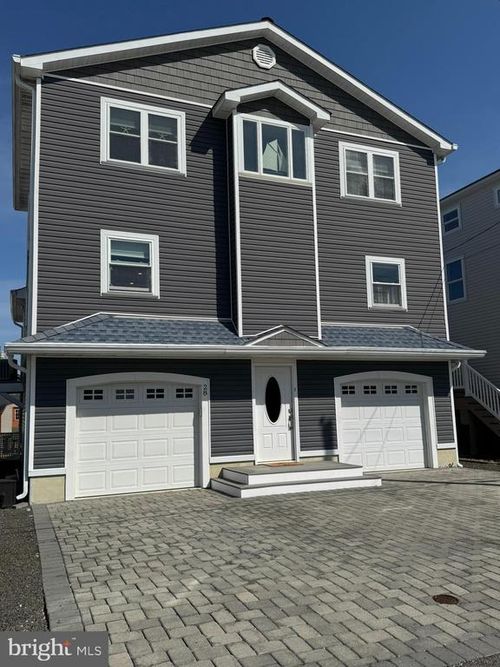 28 W Brig Dr, LITTLE EGG HARBOR TWP, NJ, 08087-1618 | Card Image