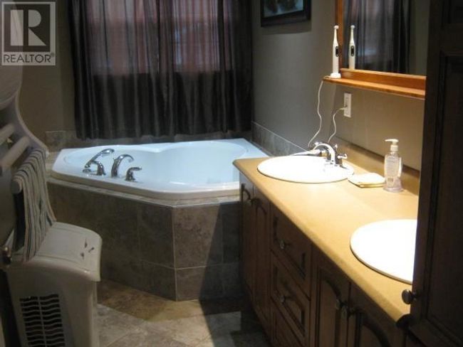 126 Georgetown Rd, House other with 3 bedrooms, 4 bathrooms and null parking in Corner Brook NL | Image 17