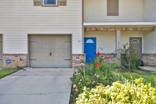 511 Arbor Lake Dr, Crestview, FL, 32536-1907 | Card Image