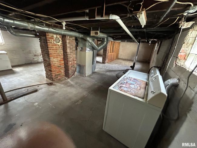 1020 N Walnut St, House other with 2 bedrooms, 1 bathrooms and null parking in Springfield IL | Image 10