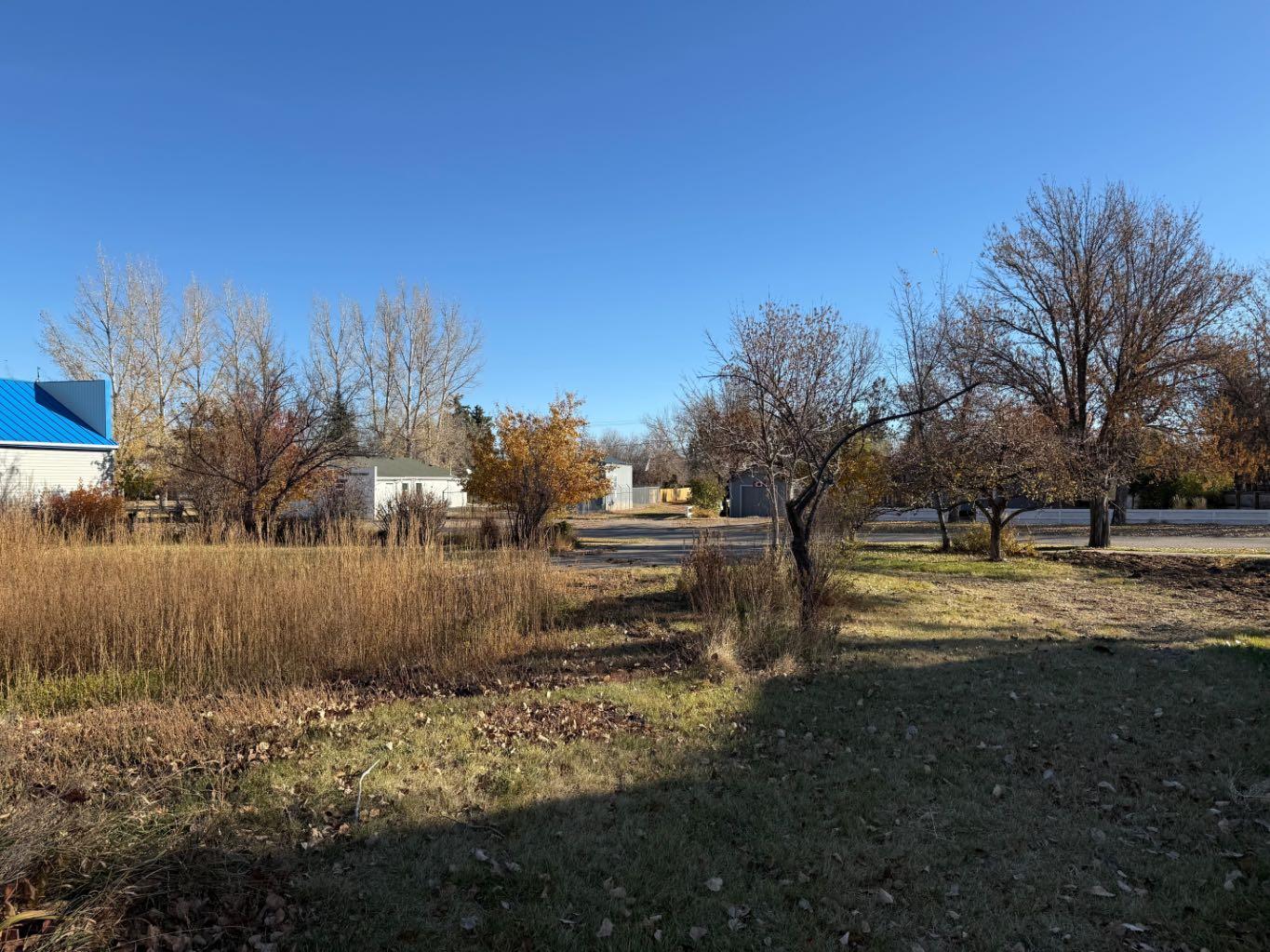 Land in Carmangay 5