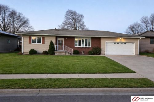 1906 Hoyt St, Beatrice, NE, 68310-2605 | Card Image