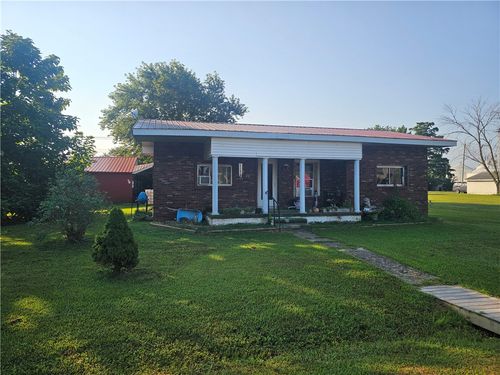 610 Hickory St, Edgewood, IL, 62426-1016 | Card Image