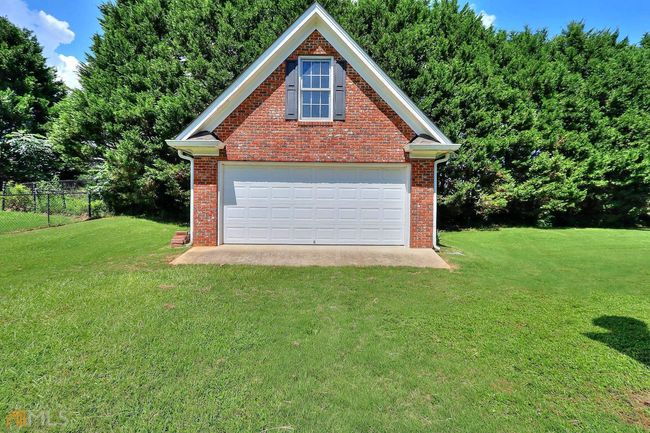 557 Arrowhead Cir, House other with 3 bedrooms, 2 bathrooms and null parking in Rutledge GA | Image 7